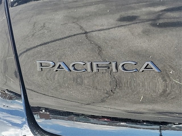 2024 Chrysler Pacifica Hybrid Road Tripper