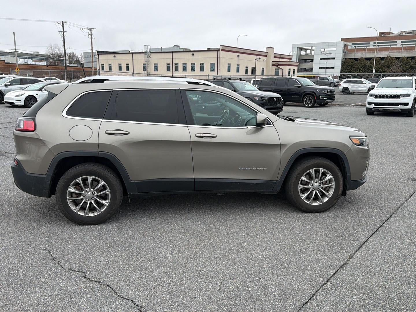 2019 Jeep Cherokee Latitude Plus