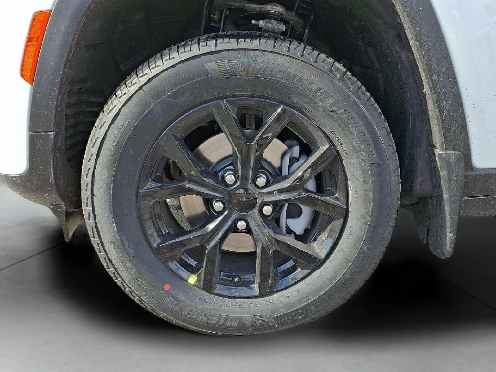 2026 Jeep Grand Cherokee Laredo Altitude