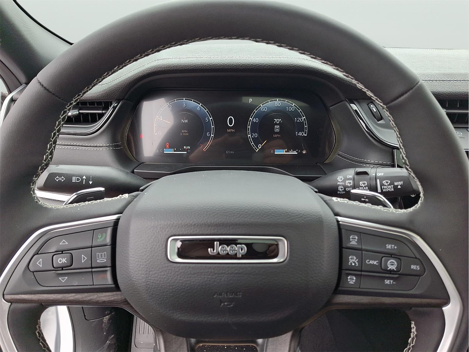 2026 Jeep Grand Cherokee Laredo Altitude
