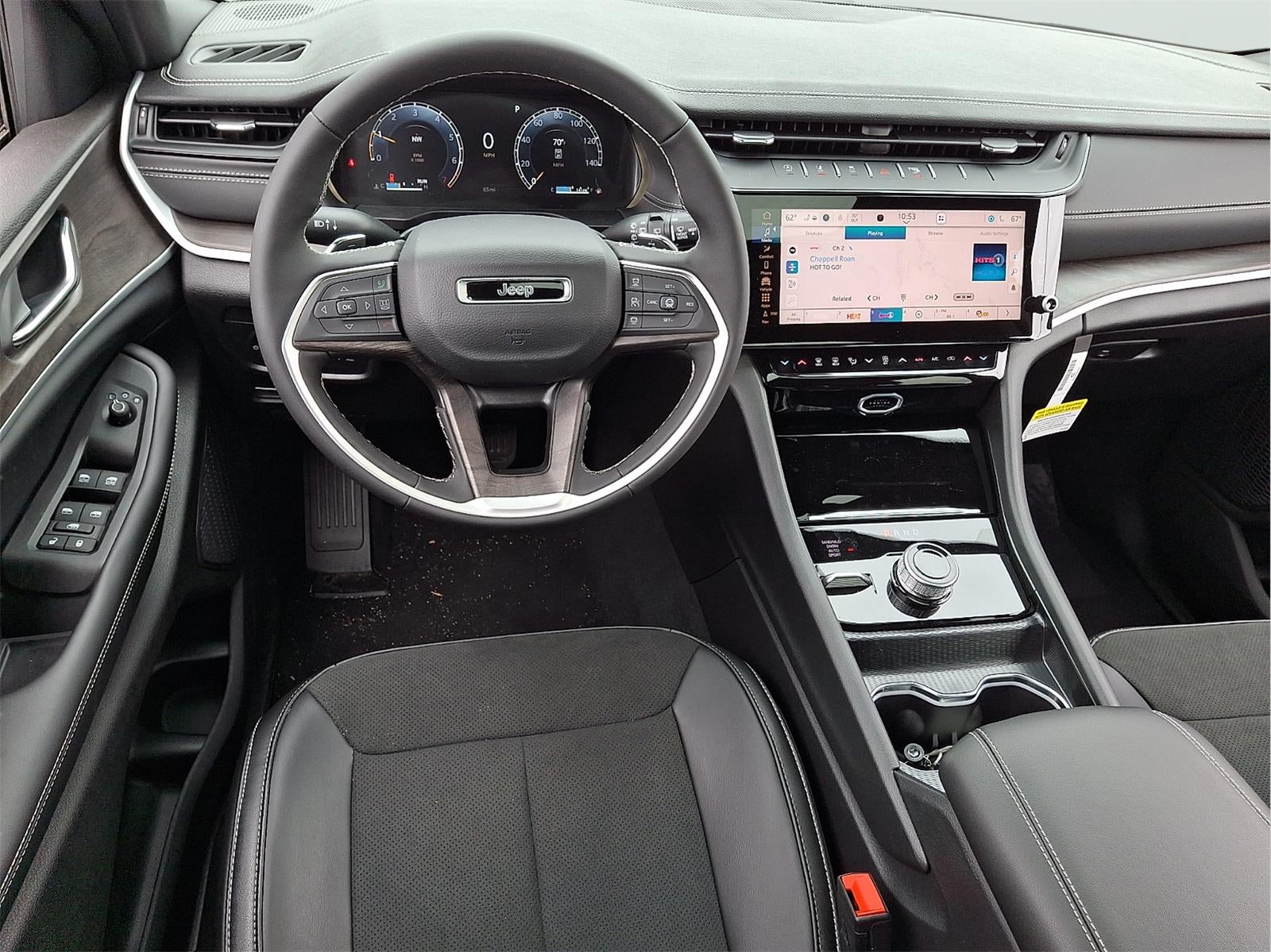 2026 Jeep Grand Cherokee Laredo Altitude
