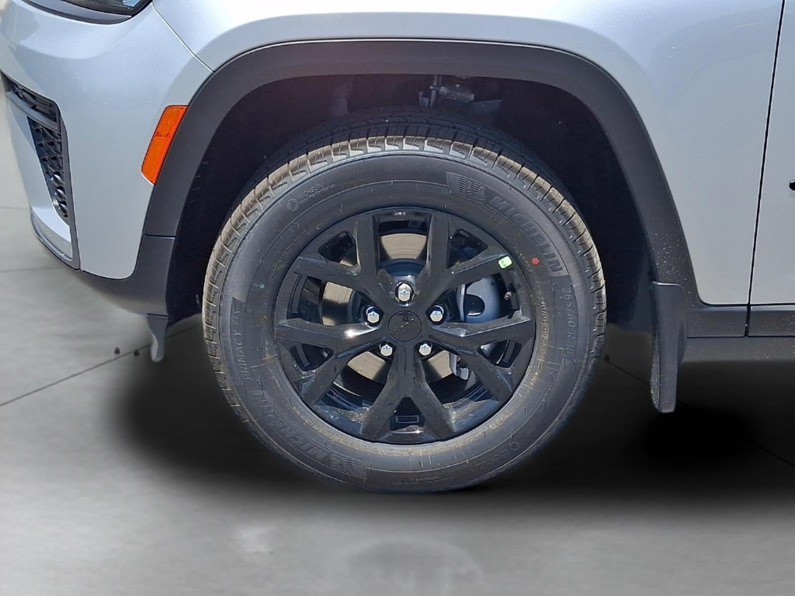 2026 Jeep Grand Cherokee Laredo Altitude