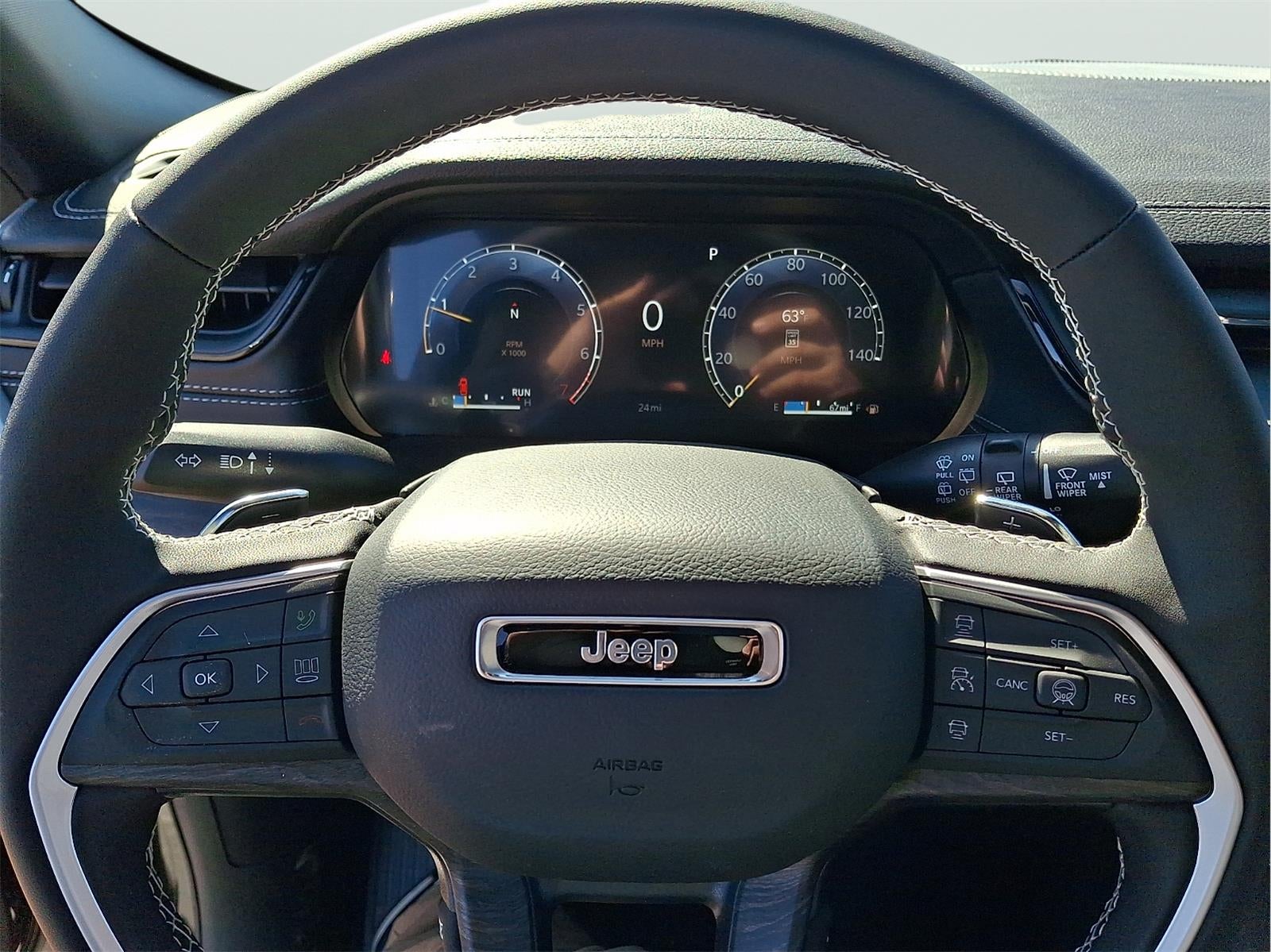 2026 Jeep Grand Cherokee Laredo Altitude