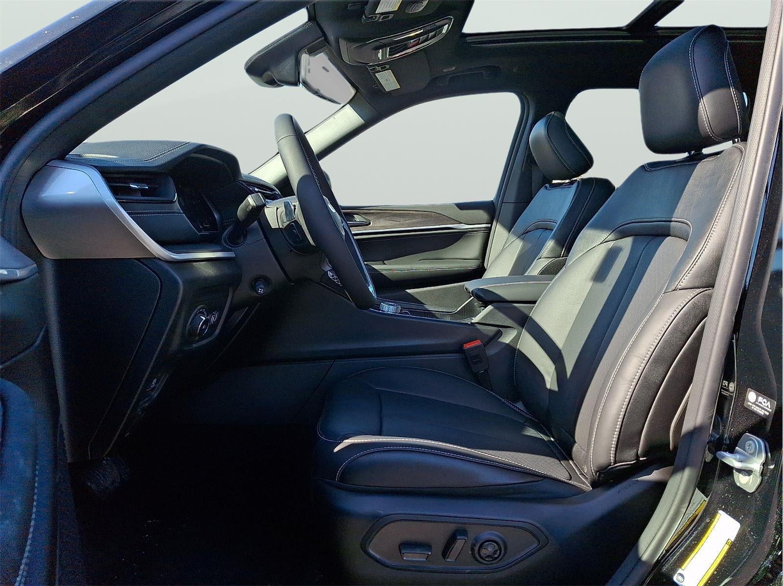 2026 Jeep Grand Cherokee Limited Reserve