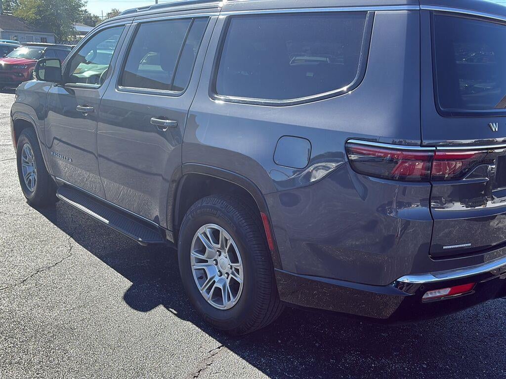 2023 Jeep Wagoneer BASE