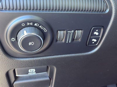 2023 Jeep Wagoneer BASE