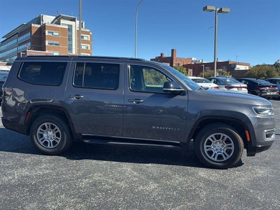 2023 Jeep Wagoneer BASE