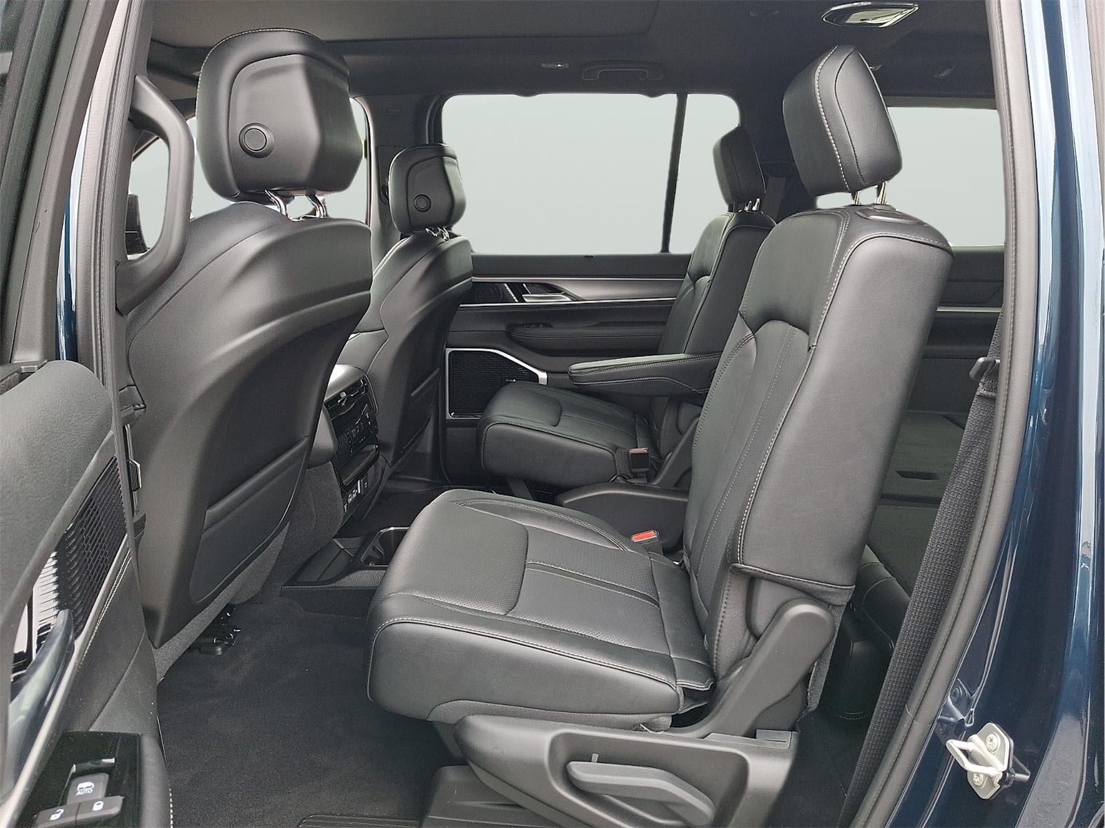2026 Jeep Grand Wagoneer Limited Reserve