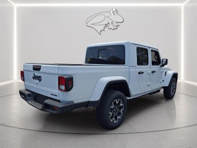 2026 Jeep Gladiator Sahara