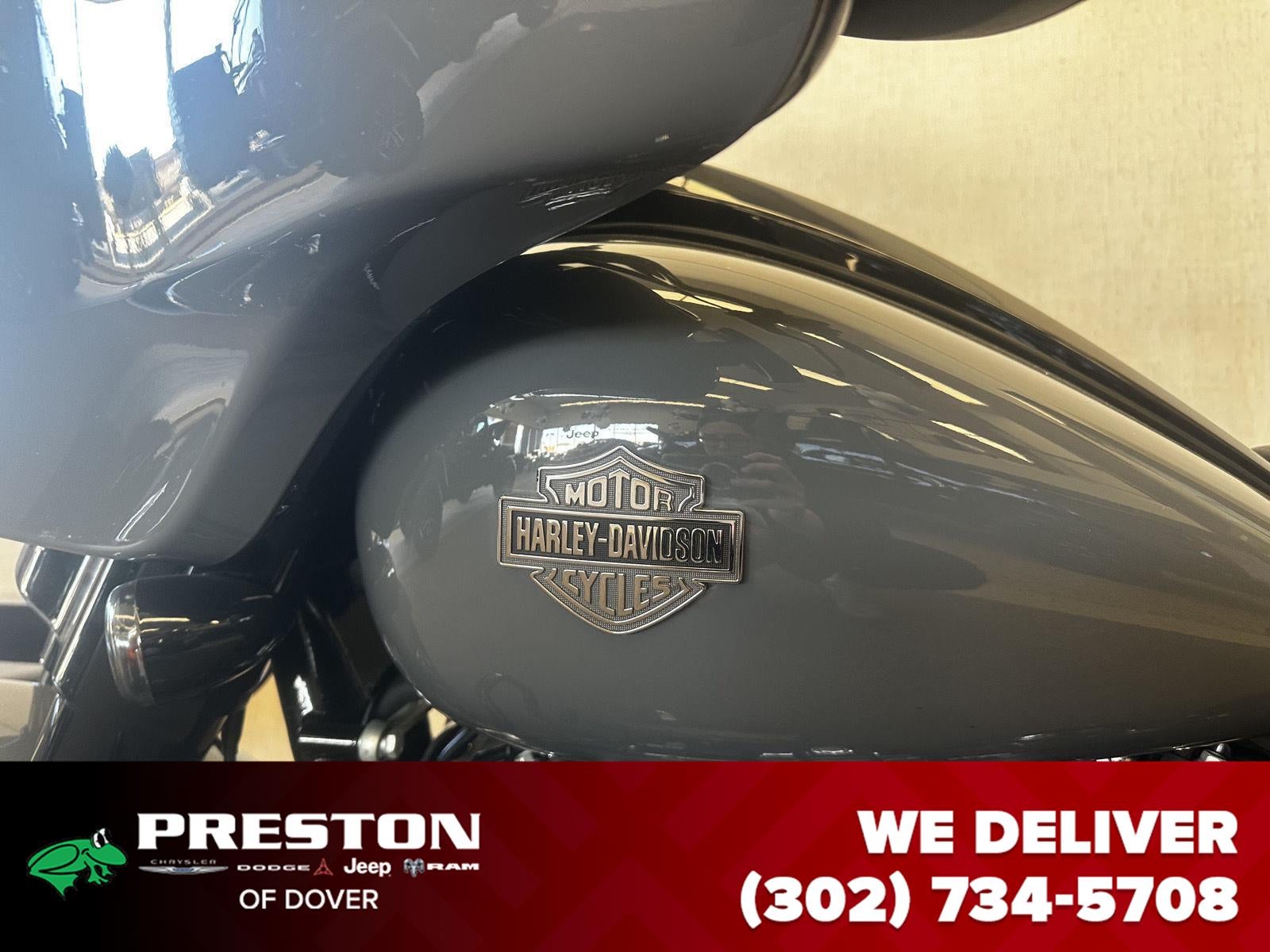 2022 HARLEY DAVIDSON STREET GLIDE Base