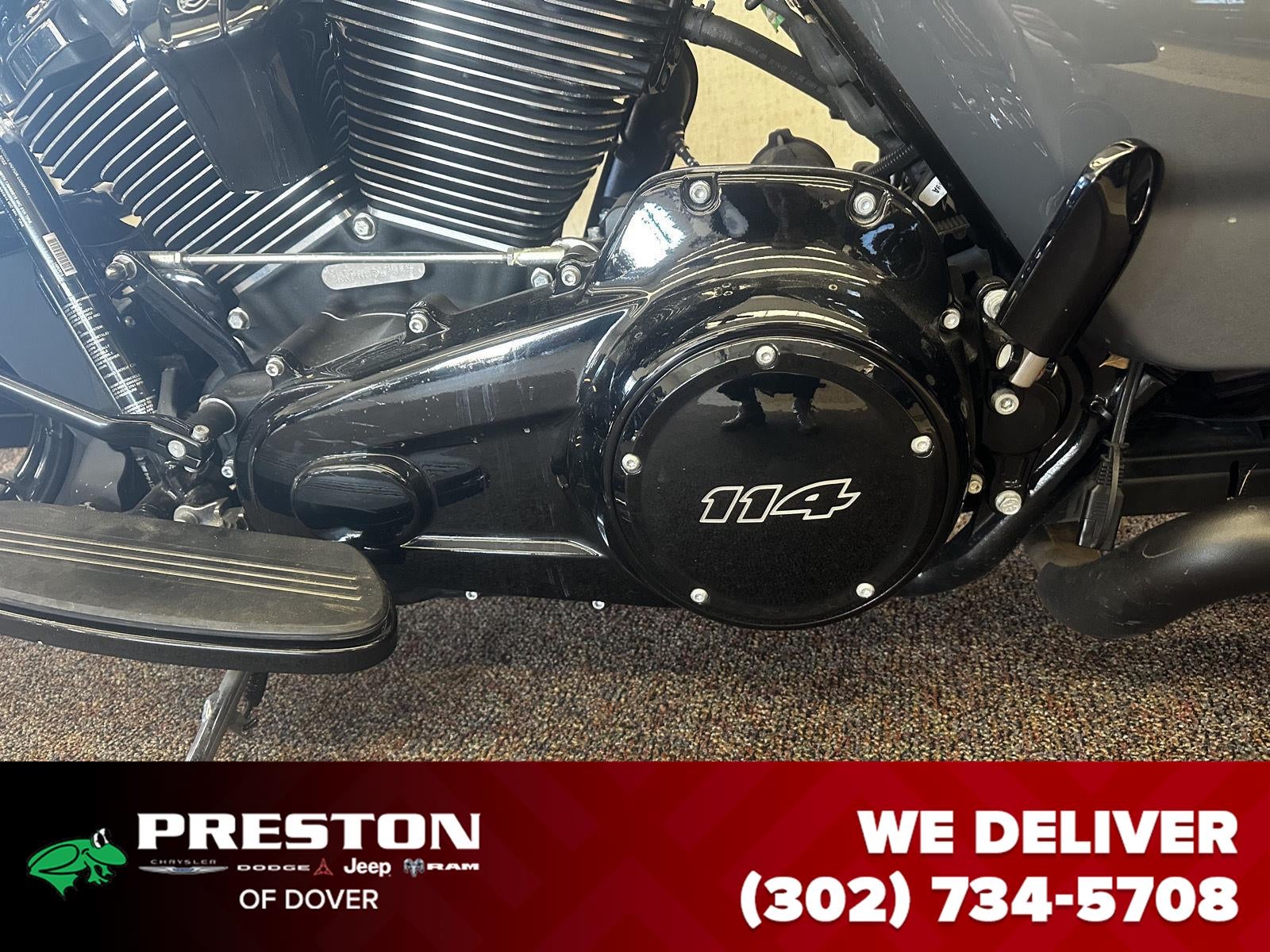 2022 HARLEY DAVIDSON STREET GLIDE Base