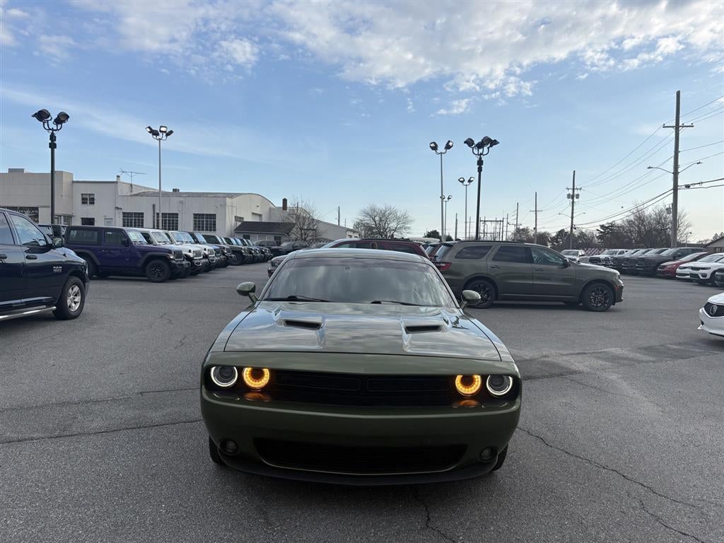 2021 Dodge Challenger SXT