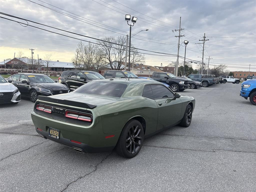 2021 Dodge Challenger SXT