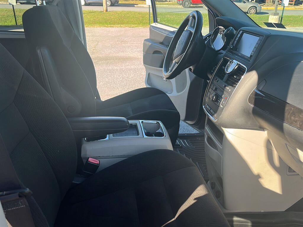 2015 Chrysler TOWN & COUNTRY TOUR