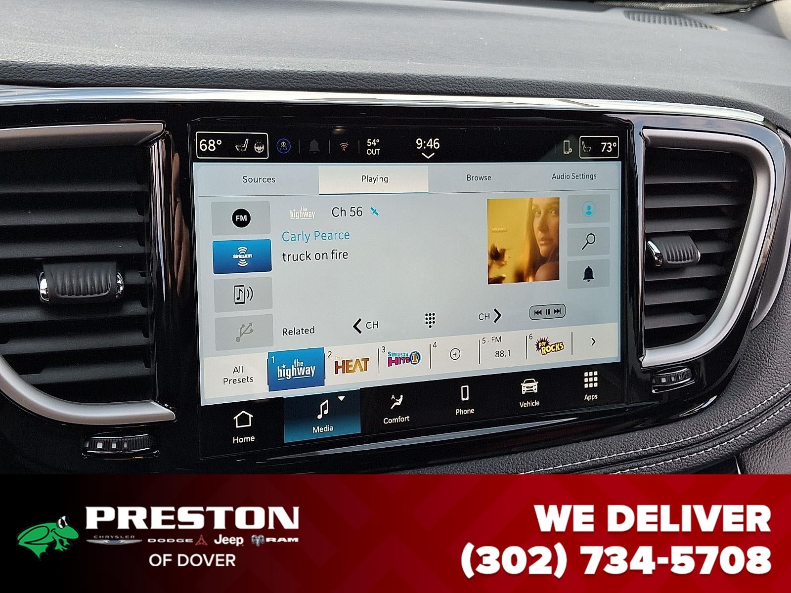 2026 Chrysler Pacifica Select