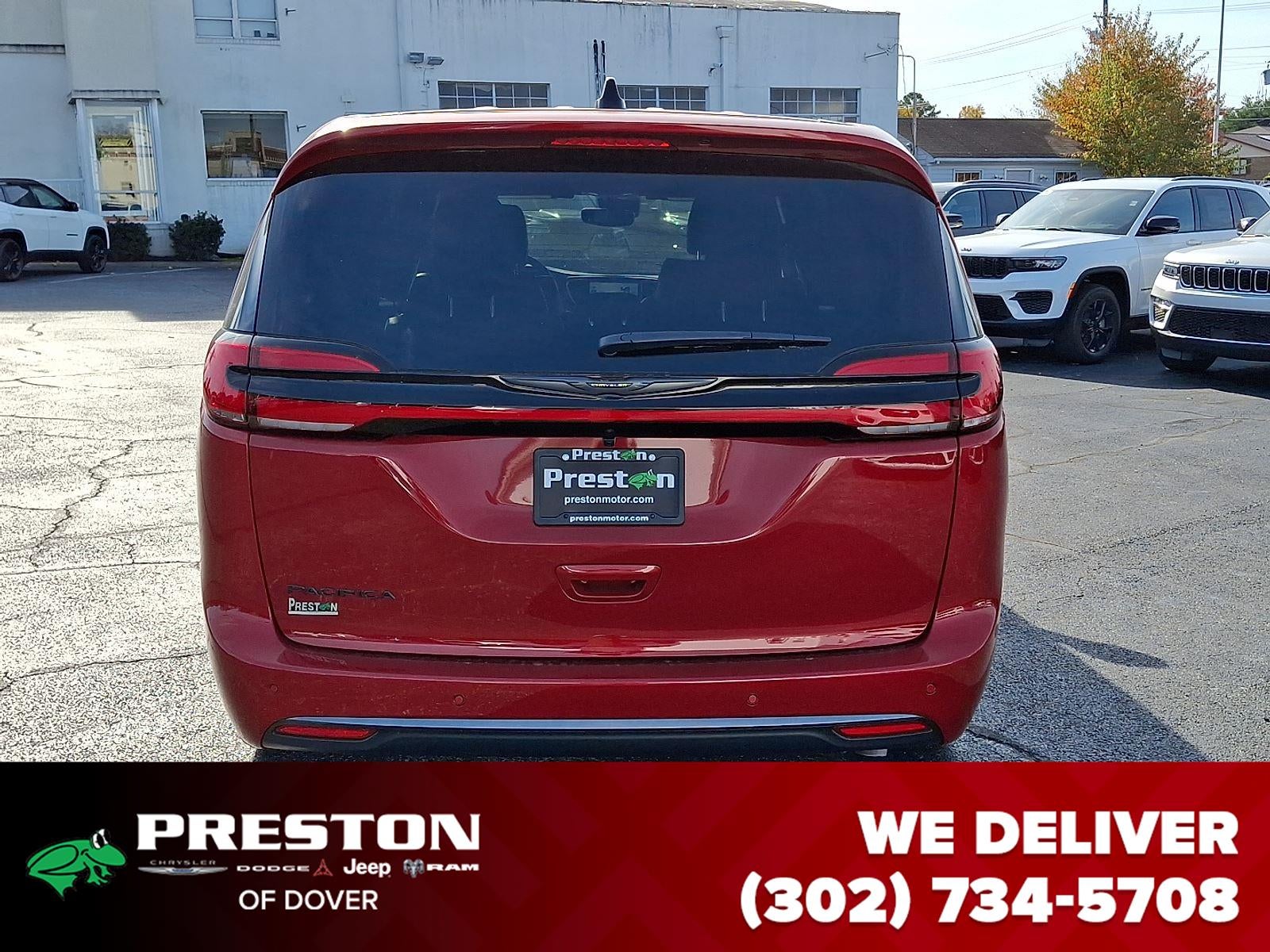 2026 Chrysler Pacifica Select