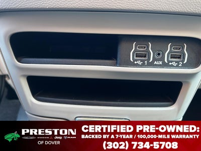 2022 Chrysler Voyager LX