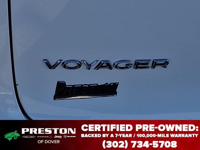 2022 Chrysler Voyager LX