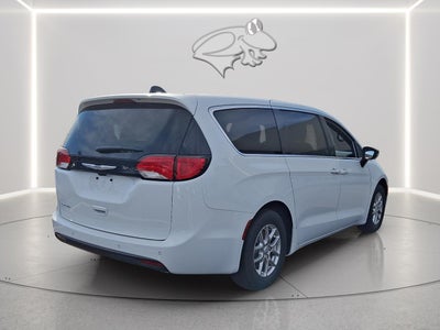 2026 Chrysler Voyager LX