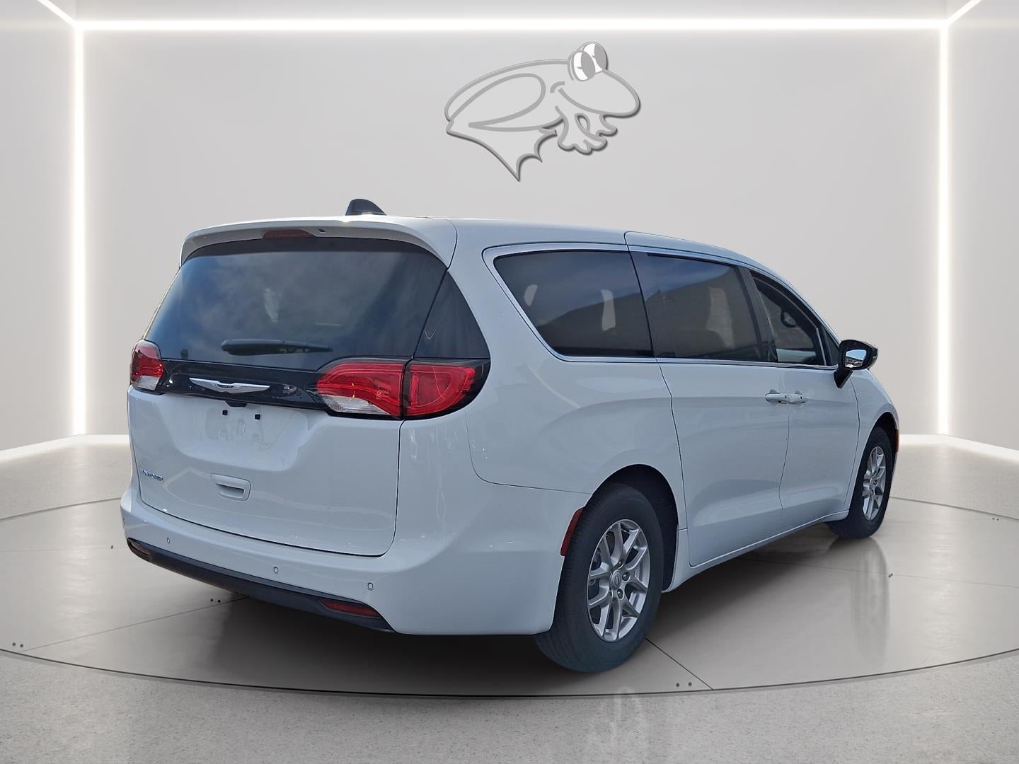 2026 Chrysler Voyager LX