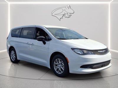 2026 Chrysler Voyager LX