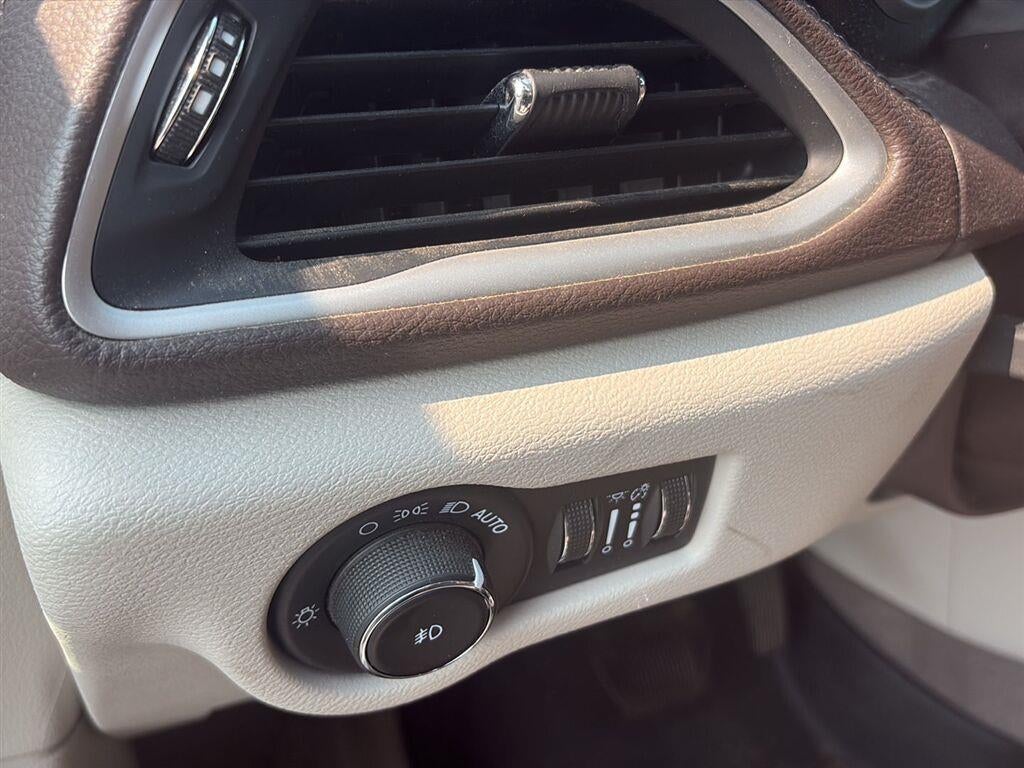 2021 Chrysler Pacifica Touring