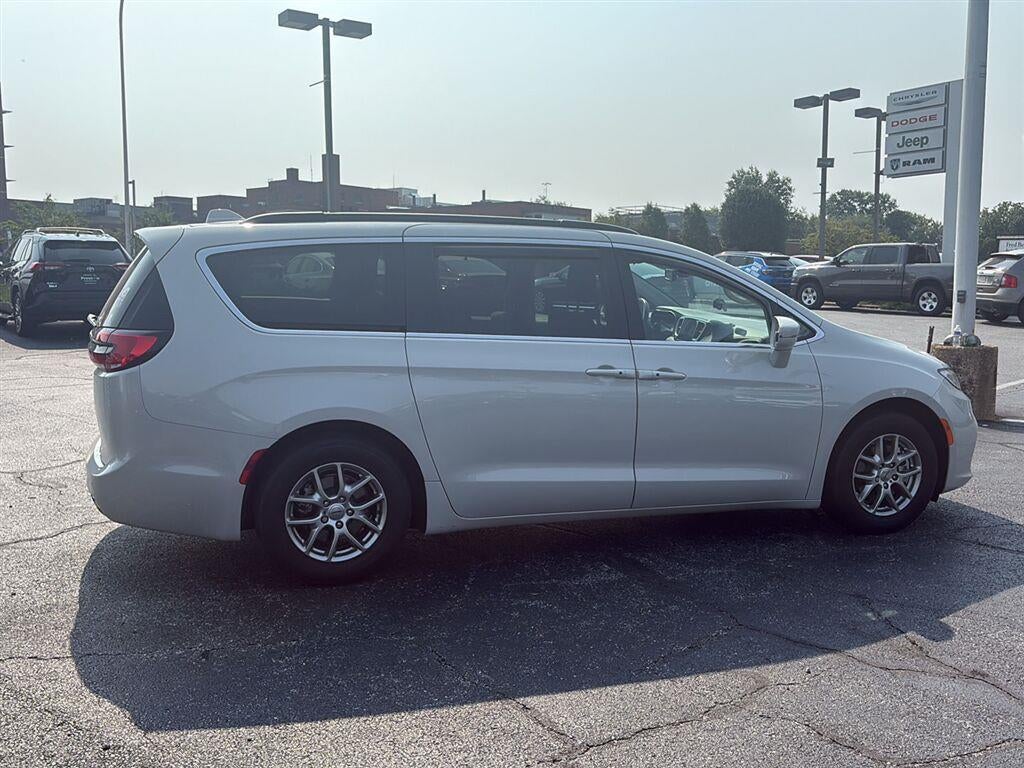 2021 Chrysler Pacifica Touring