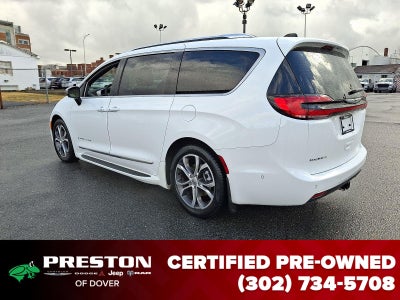 2025 Chrysler Pacifica Pinnacle