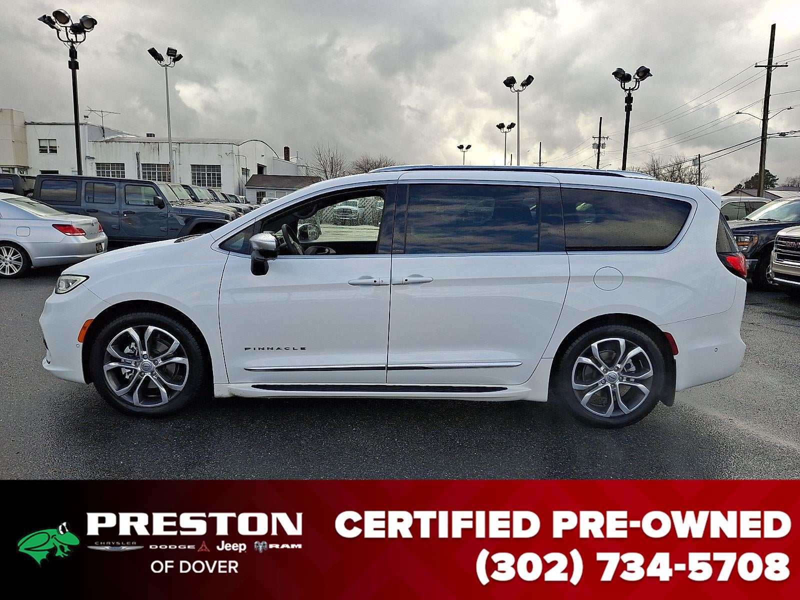 2025 Chrysler Pacifica Pinnacle