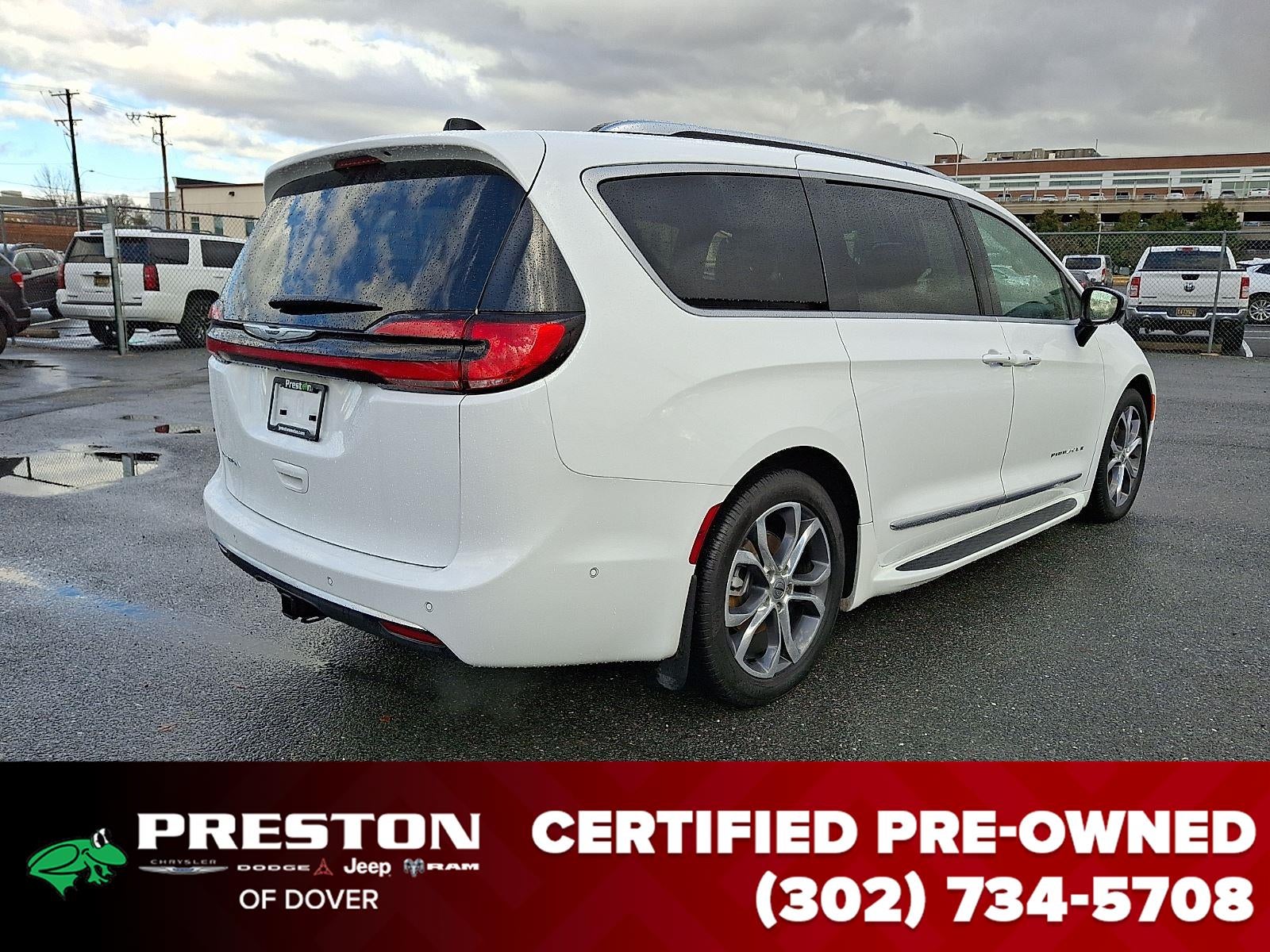 2025 Chrysler Pacifica Pinnacle