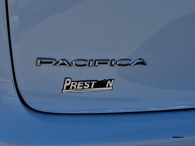 2024 Chrysler Pacifica Hybrid Select
