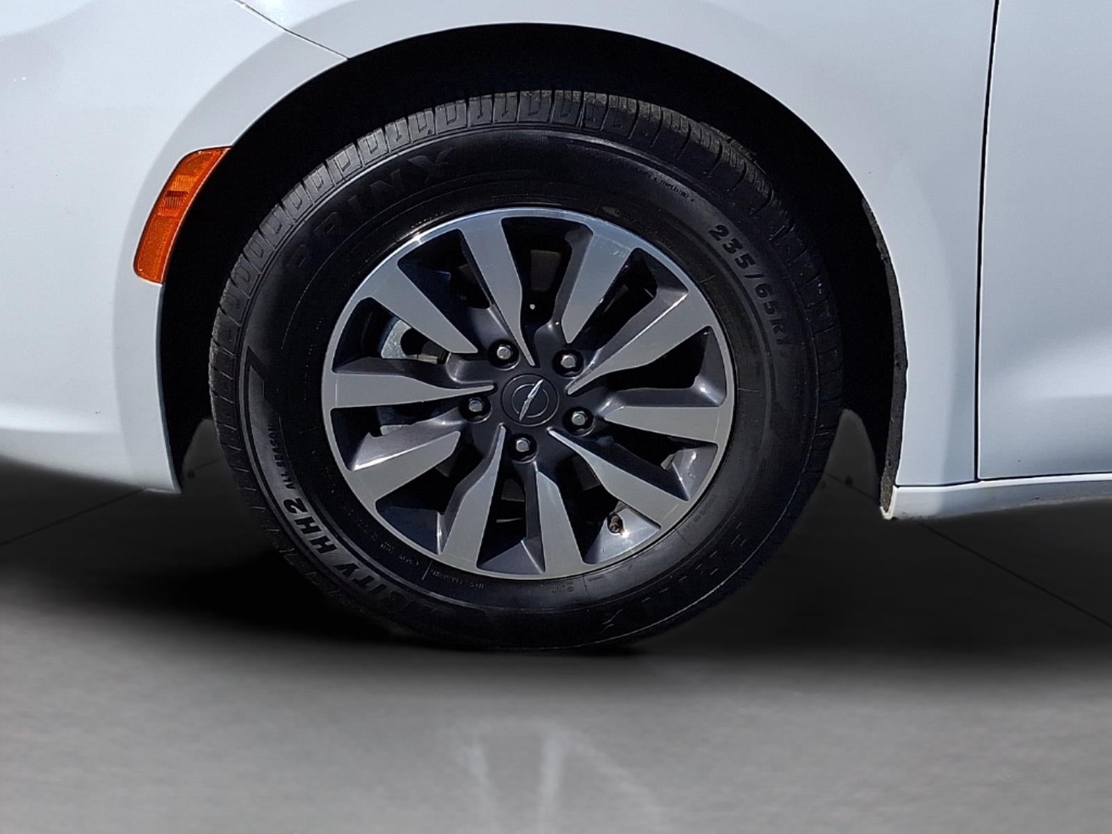 2024 Chrysler Pacifica Hybrid Select