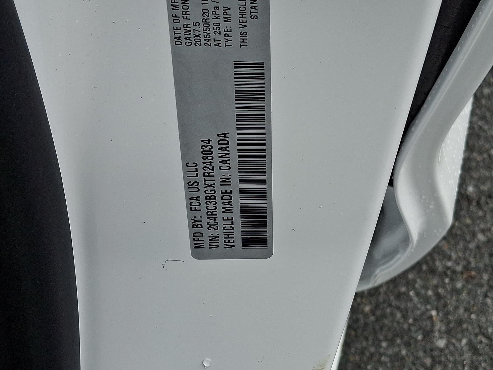 2026 Chrysler Pacifica Select