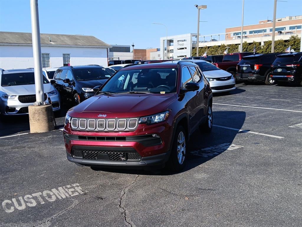 2022 Jeep Compass Latitude Lux