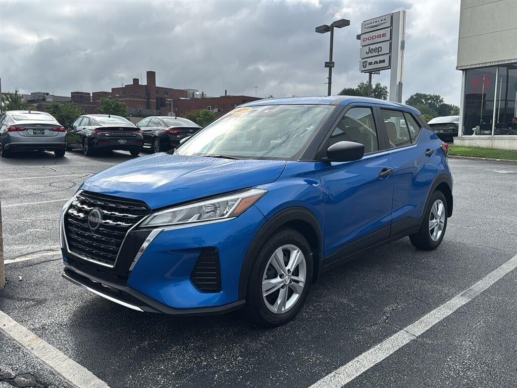 2025 Nissan Kicks Play S