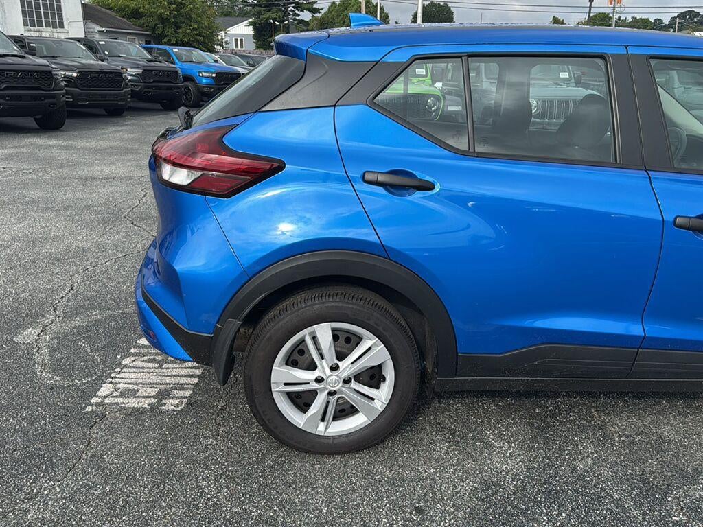 2025 Nissan Kicks Play S