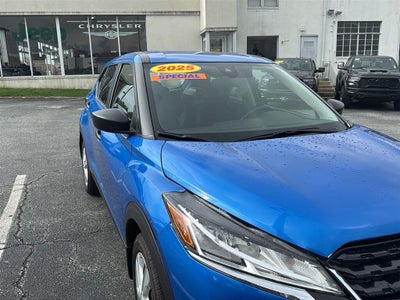 2025 Nissan Kicks Play S