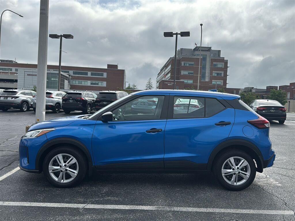 2025 Nissan Kicks Play S