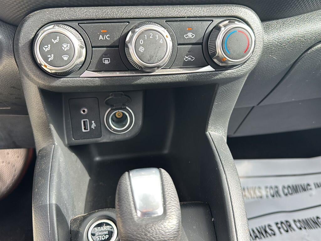 2025 Nissan Kicks Play S