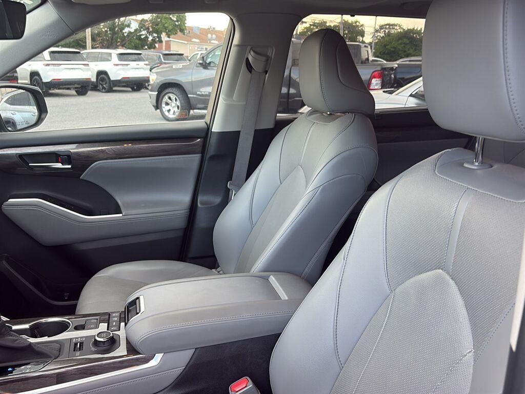 2020 Toyota Highlander Limited