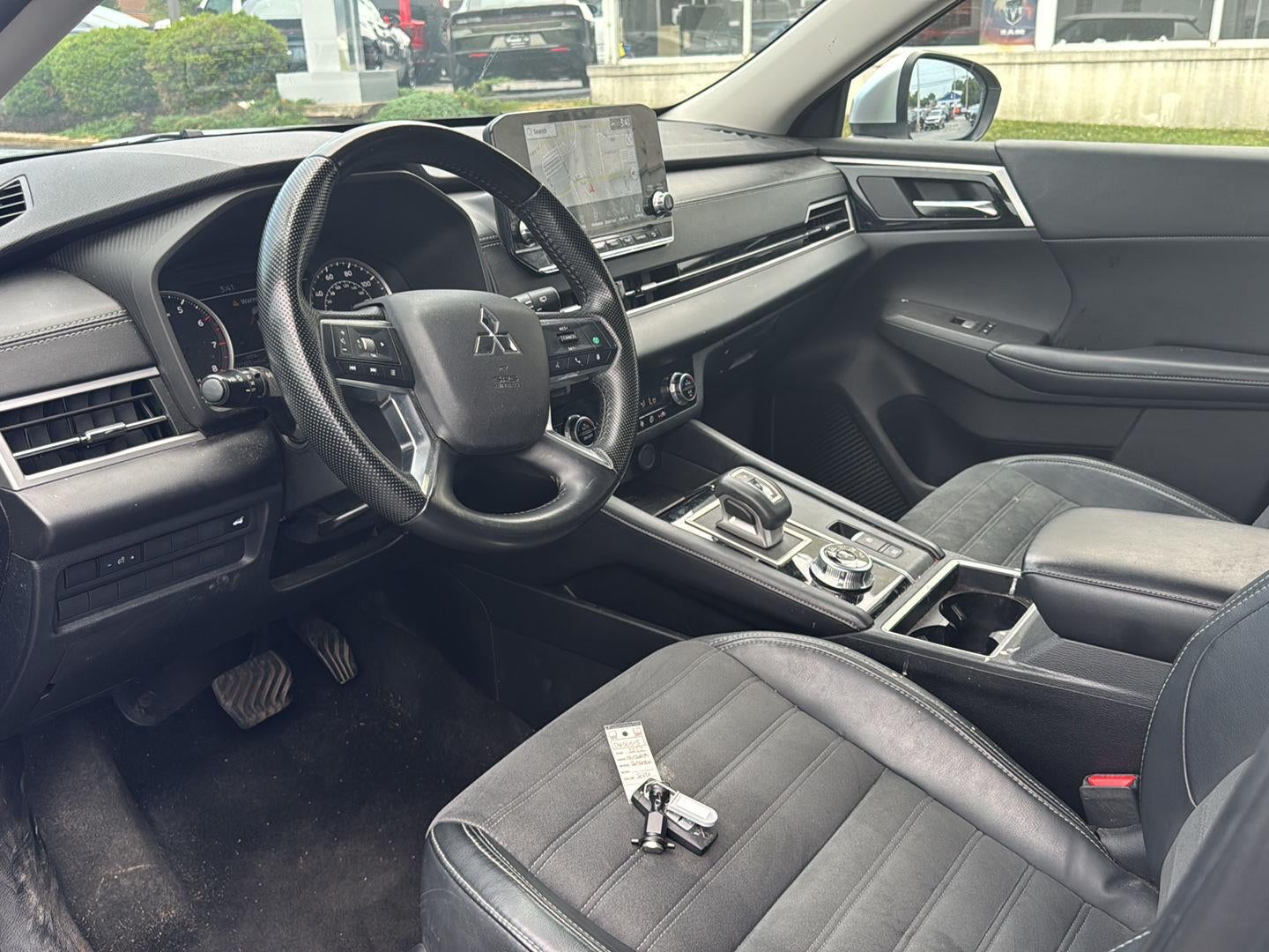2022 Mitsubishi Outlander SE