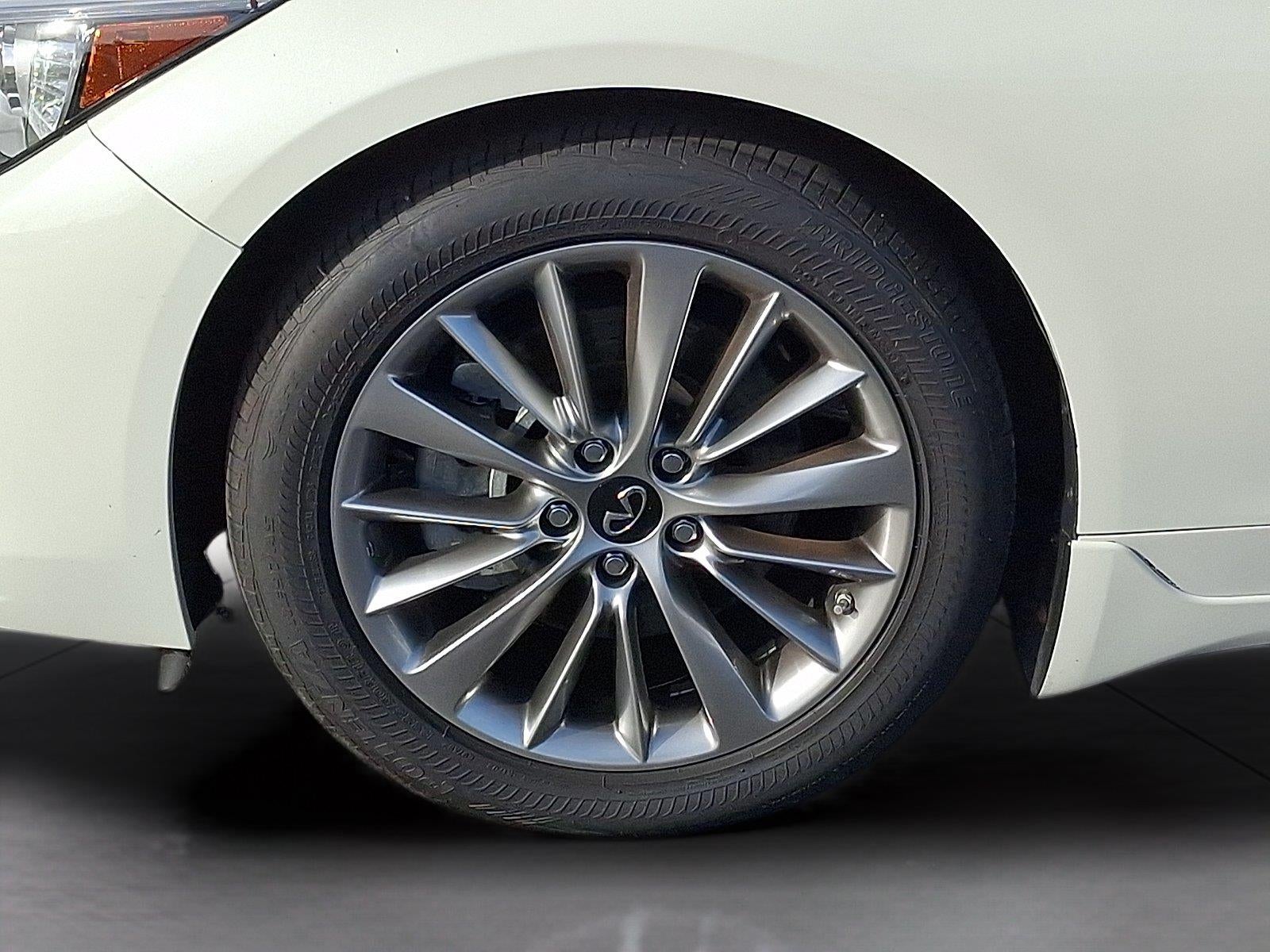 2023 INFINITI Q50 LUXE