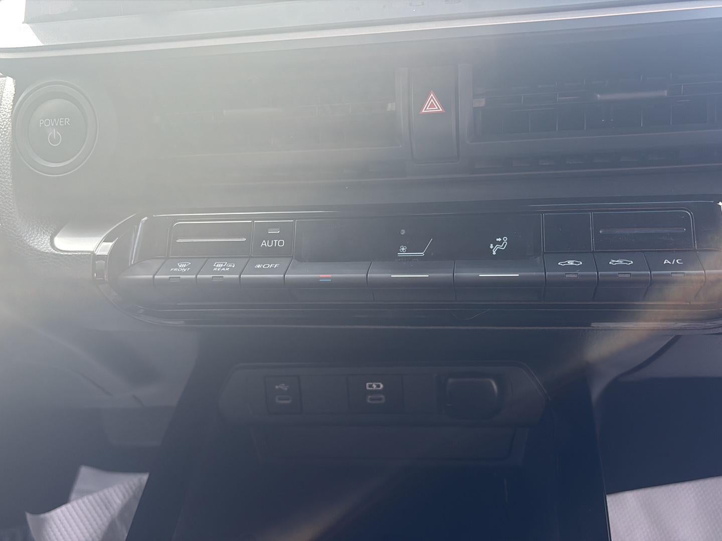 2025 Toyota Prius LE