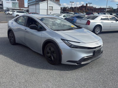 2025 Toyota Prius LE