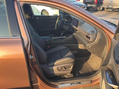 2025 Toyota Crown Platinum