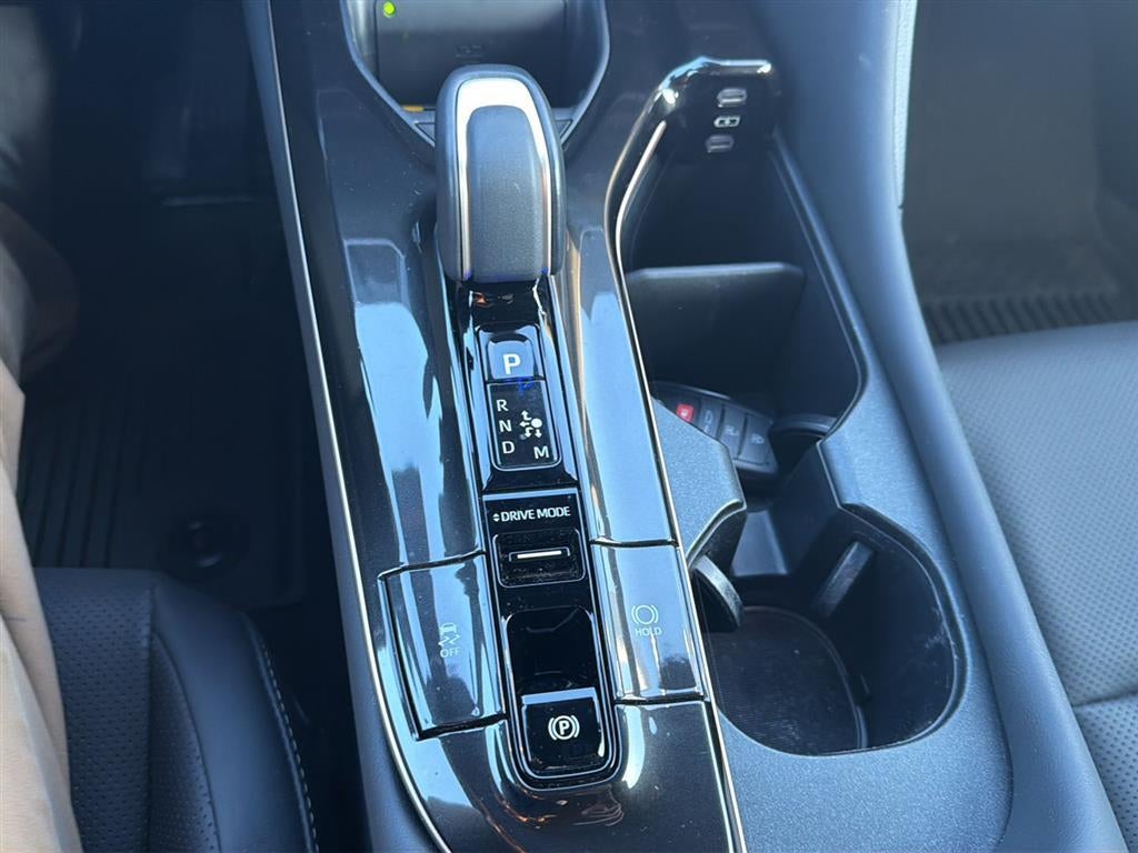 2025 Toyota Crown Platinum